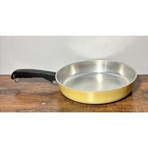 Vintage 1950s Club Cast Aluminum Skillet/ Frying Pan Harvest Gold 10”
